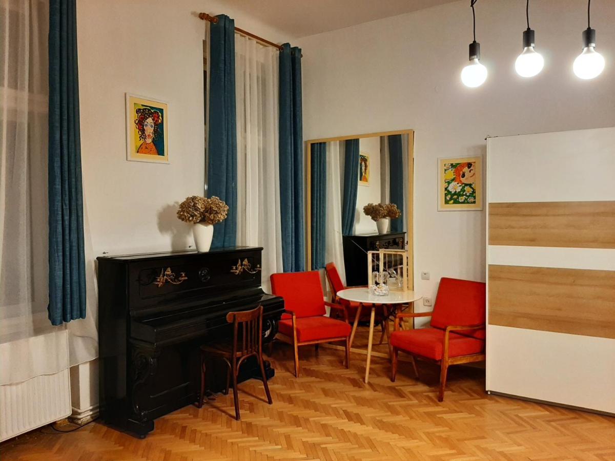 Venus Apartment Braşov Exteriör bild