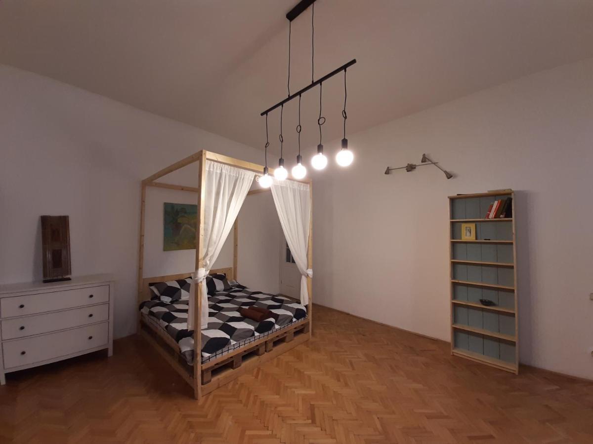 Venus Apartment Braşov Exteriör bild